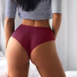 Ice Silk Seamless One-piece Panties Feminine Pure Color - Image 3