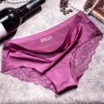 Ice silk seamless lace panties - Image 6